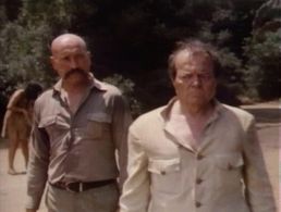 Luciano Pigozzi and Serafino Profumo in Escape from Hell (1980)