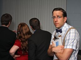 Travis Richey as Leland Clump in 