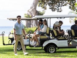 Sydney Sweeney, Brittany O'Grady, and Kekoa Kekumano in The White Lotus (2021)