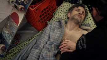 Eric Callero and Alex Russell in S.W.A.T. (2017)