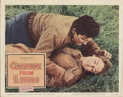 Maureen Hingert and Robert Knapp in Gunmen from Laredo (1959)