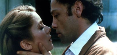 Catherine Deneuve and Patrick Dewaere in Hôtel des Amériques (1981)