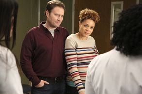 Greg Cromer and Michole Briana White in Grey's Anatomy (2005)