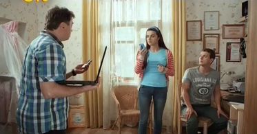 Andrey Leonov, Filipp Blednyy, and Anastasiya Sivaeva in Papiny dochki (2007)