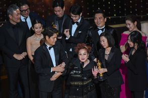 Bong Joon Ho, Kwak Sin-ae, Moon Yang Kwon, Cho Yeo-jeong, Miky Lee, Choi Woo-sik, and Park So-dam at an event for The Os