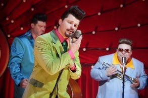 Garik Kharlamov in The Best Movie 3-DE (2011)