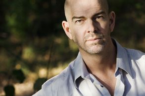 DAVID FÄRDMAR: Director.Producer.Screenwriter FÄRDMARS FILM/Sweden david@fardmarsfilm.se www.fardmarsfilm.se