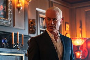 Neal McDonough in Van Helsing (2016)
