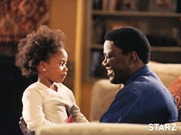 Bernie Mac and Dee Dee Davis in The Bernie Mac Show (2001)