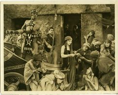 Jacqueline Logan and Joseph Schildkraut in The King of Kings (1927)