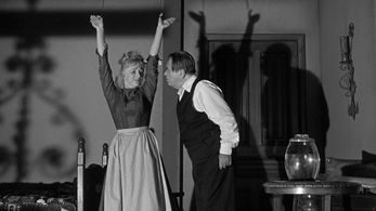 Lorna Hanson and Oskar Homolka in Mr. Sardonicus (1961)