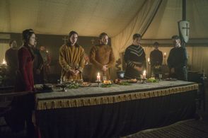 Jonathan Rhys Meyers, Jennie Jacques, Moe Dunford, Darren Cahill, and Ferdia Walsh-Peelo in Vikings (2013)