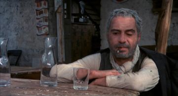Nino Manfredi in Ugly, Dirty and Bad (1976)