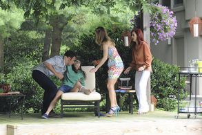 Mark Feuerstein, Carrie Preston, Brooke D'Orsay, and Amelia Rose Blaire in Royal Pains (2009)