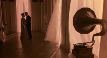 Sonia Braga and Herson Capri in Kiss of the Spider Woman (1985)