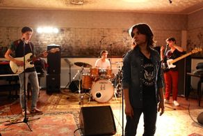 Axel Auriant, Léna Magnien, Mehdi Messaoudi, and Nathan Melloul in Miss Impossible (2016)