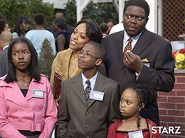 Bernie Mac, Kellita Smith, Jeremy Suarez, Camille Winbush, and Dee Dee Davis in The Bernie Mac Show (2001)