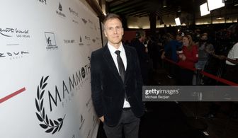 Mukunda Michael Dewil