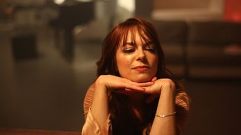 Emily Yetter in Why I Want to F*** Ronald Reagan