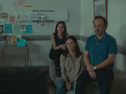 Daniel Muñoz, Amparo Noguera, and Paula Luchsinger in La Jauría (2019)