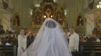 Maureen Mauricio and Rener Concepcion in The Commitment (2014)