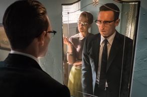 Cory Michael Smith and Chelsea Spack in Gotham (2014)