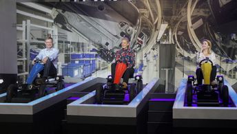 Annette Frier, Günther Jauch, and Barbara Schöneberger in 2015 - Das Quiz (2015)