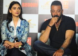 Sanjay Dutt, Omung Kumar, and Aditi Rao Hydari at an event for Bhoomi (2017)