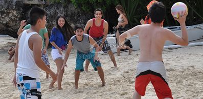 Paul Salas, Kathryn Bernardo, Sharlene San Pedro, and Kit Thompson in Must Be... Love (2013)