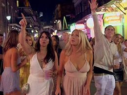 Stassi Schroeder, Rachael O'Brien, and Kristen Doute in Vanderpump Rules (2013)