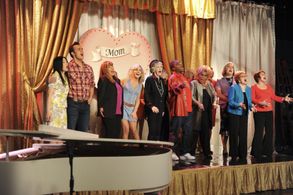 Jane Krakowski, Anita Gillette, Jan Hooks, Patti LuPone, John Lutz, Tracy Morgan, Novella Nelson, Elaine Stritch, Cheyen