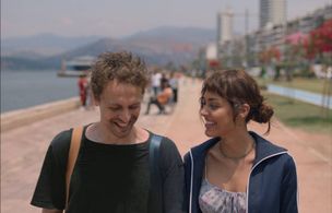 Metin Akdülger and Dilan Çiçek Deniz in One-Way to Tomorrow (2020)