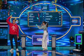 Dingdong Dantes and Mary Joy Apostol in Family Feud Philippines (2022)