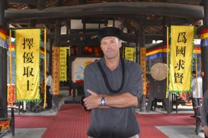 Keith Neubert attempts to 