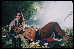 Meryll Soriano and Joem Bascon in Angkas (2022)