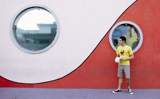 Eduardo Moraes in Tudo Bem? (2010)