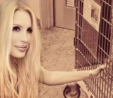 Kristine Kelly in Actresses and Animals (2015)