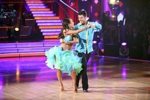 Cheryl Burke and Rob Kardashian in Dancing with the Stars (2005)