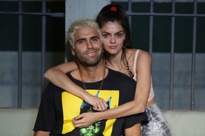 Nicolás Furtado and Cumelen Sanz in El marginal (2016)