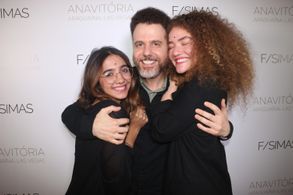 Felipe Simas, Ana Caetano, and Vitória Falcão