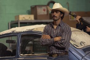 Alberto Guerra in Narcos: Mexico: La Voz (2021)