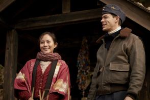 Dean Newcombe and Manami Higa in Tobe! Dakota