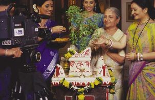 Apara Mehta, Sudha Shivpuri, and Kamalika Guha Thakurta in Kyunki Saas Bhi Kabhi Bahu Thi (2000)