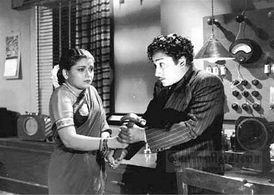 Shivaji Ganesan and Pandari Bai in Andha Naal (1954)