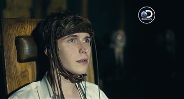 Johnny Berchtold in Manhunt (2017)