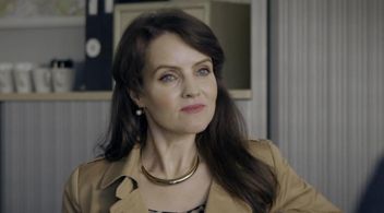 Veronika Bellova in Specialiste