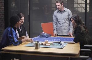 Bret Harrison, Odette Annable, Alphonso McAuley, and Trevor Moore in Breaking In (2011)