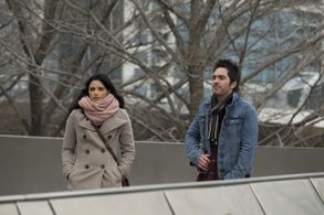 Mauricio Ochmann and Aislinn Derbez in Easy (2016)