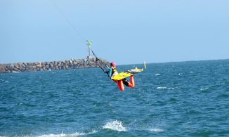 Sabrina Parisi during one of her kitesurfing session in the Pacific Ocean