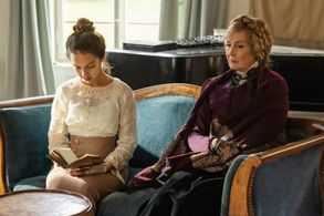 Sabine Azéma and Lyna Khoudri in Secret Name (2021)